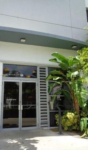 36 NW 6th Ave 906, Miami, FL 33128