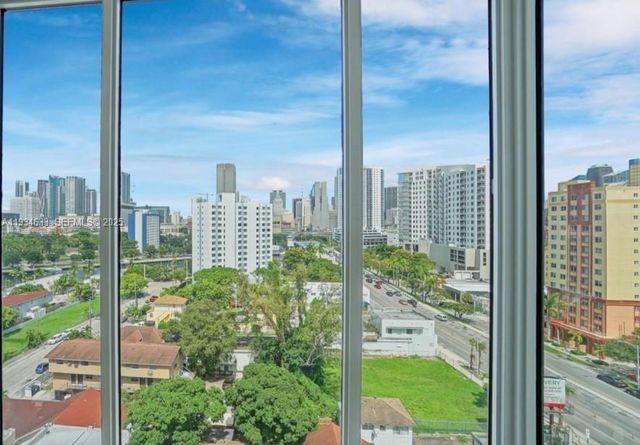 36 NW 6th Ave 906, Miami, FL 33128