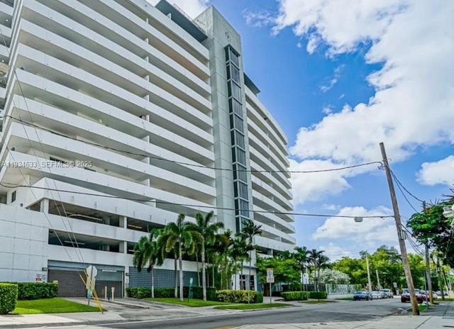 36 NW 6th Ave 906, Miami, FL 33128