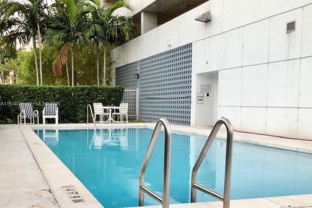 36 NW 6th Ave 906, Miami, FL 33128