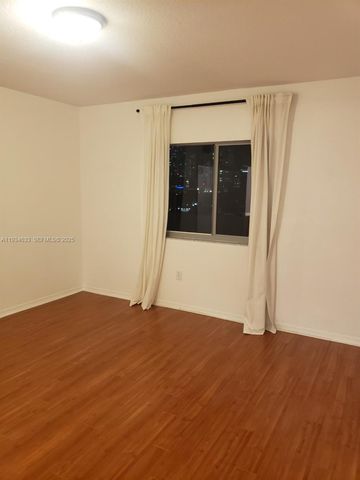 36 NW 6th Ave 906, Miami, FL 33128