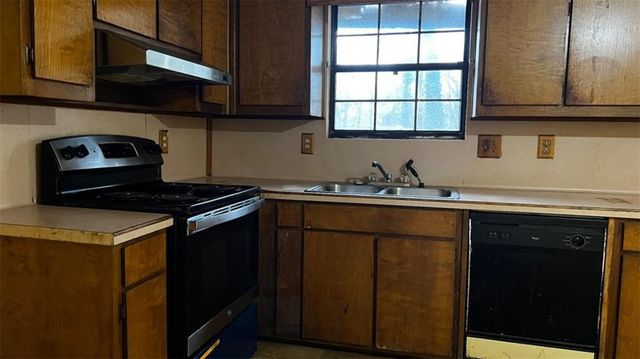 3291 Wintercreeper Drive, Lithonia, GA 30038