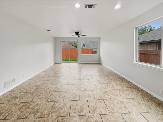 4272 Summersweet Lane, Fort Worth, TX 76036