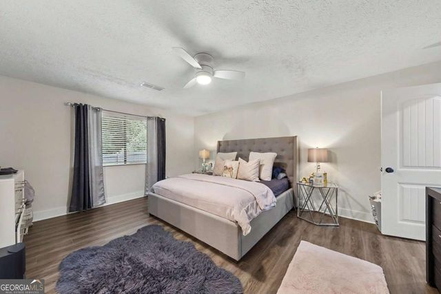 10 Saratoga Drive, Lawrenceville, GA 30044