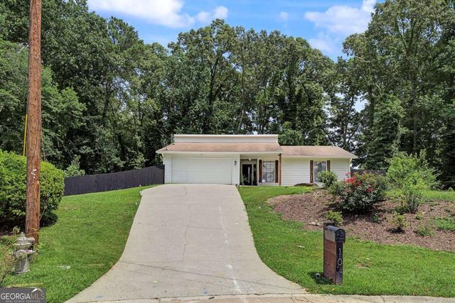 10 Saratoga Drive, Lawrenceville, GA 30044