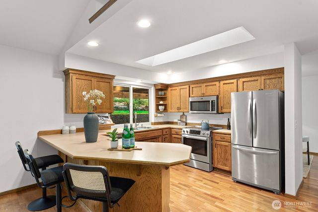 2043 215th Place SW, Brier, WA 98036
