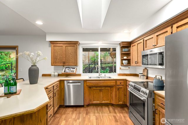 2043 215th Place SW, Brier, WA 98036