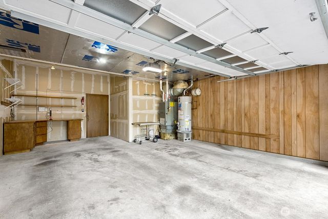 2043 215th Place SW, Brier, WA 98036