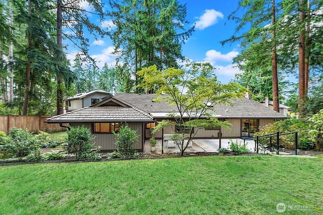2043 215th Place SW, Brier, WA 98036
