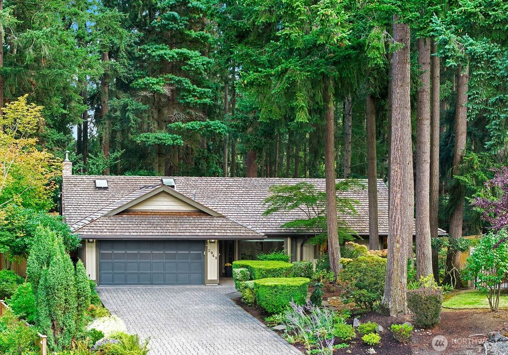 2043 215th Place SW, Brier, WA 98036