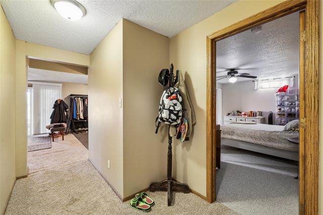 8017 Northview Drive, Urbandale, IA 50322