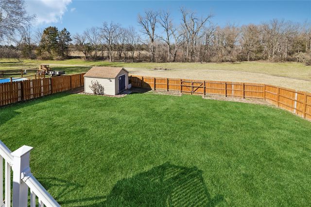 8017 Northview Drive, Urbandale, IA 50322