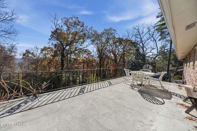 5510 E Sunset Rd, Knoxville, TN 37914