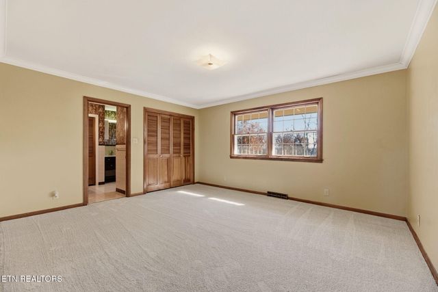 5510 E Sunset Rd, Knoxville, TN 37914