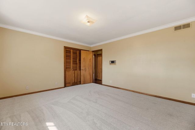 5510 E Sunset Rd, Knoxville, TN 37914