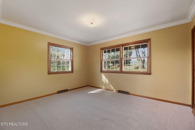 5510 E Sunset Rd, Knoxville, TN 37914