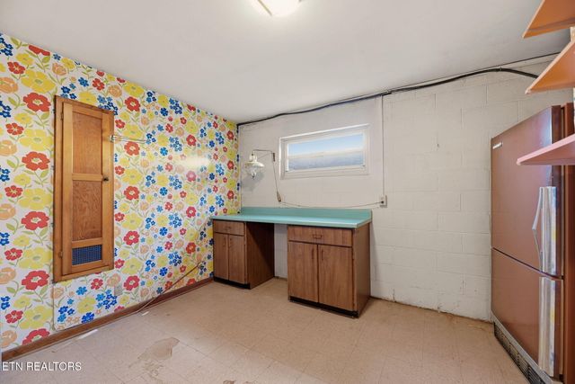 5510 E Sunset Rd, Knoxville, TN 37914