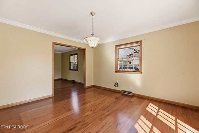 5510 E Sunset Rd, Knoxville, TN 37914