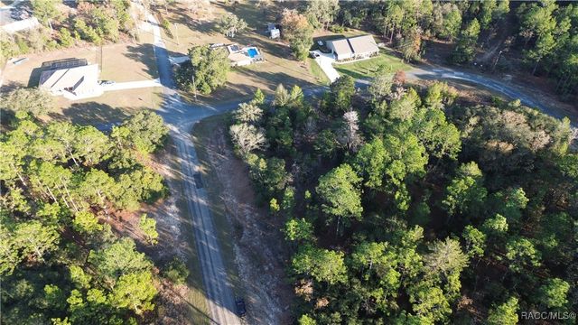 3882 W Fireside Lane, Citrus Springs, FL 34433