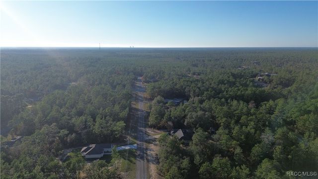 3882 W Fireside Lane, Citrus Springs, FL 34433