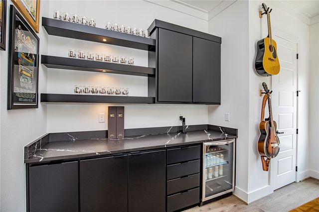 8702 W Thistle Lane, Bentonville, AR 72713