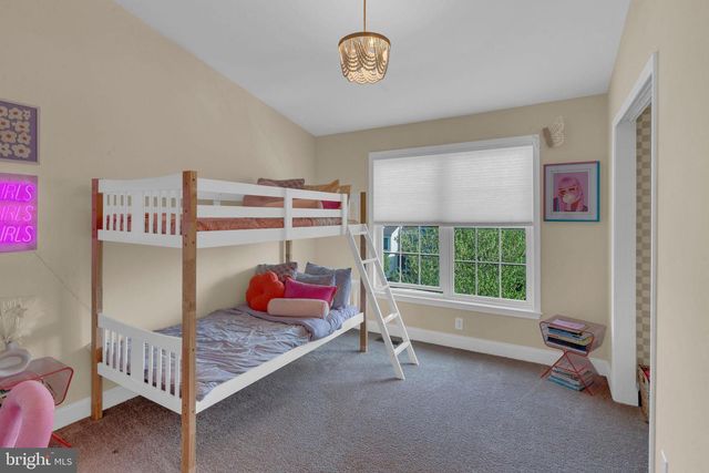 2470 N WHITTMORE ST, Furlong, PA 18925