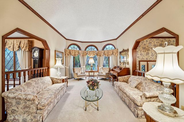 830 Westwind Drive, Little Canada, MN 55109