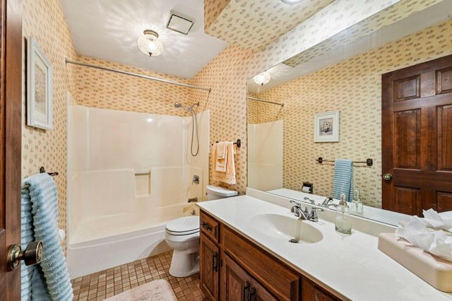 830 Westwind Drive, Little Canada, MN 55109