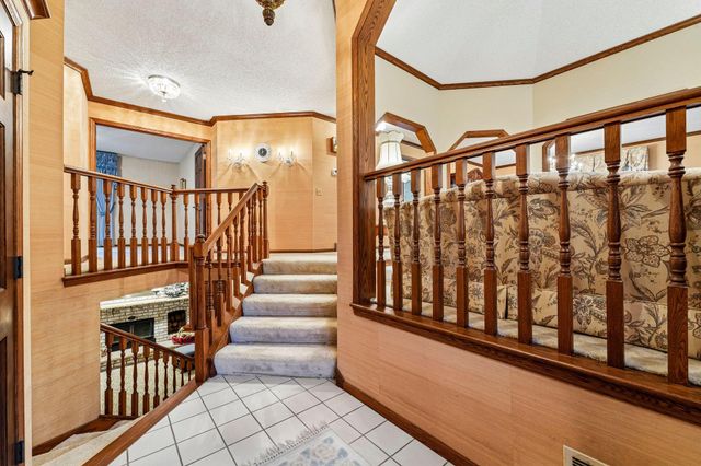 830 Westwind Drive, Little Canada, MN 55109