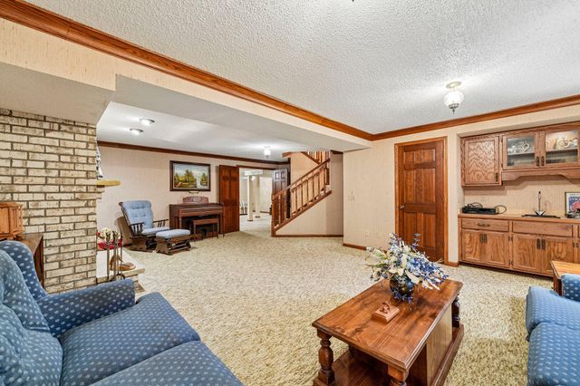 830 Westwind Drive, Little Canada, MN 55109