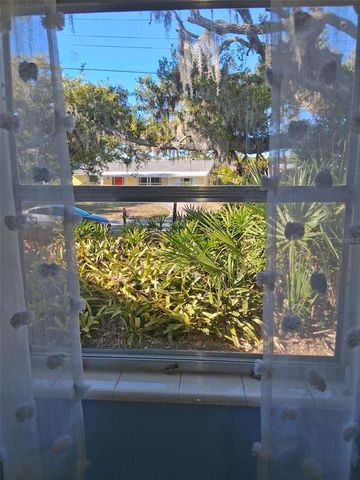 3372 MAYFLOWER STREET, Sarasota, FL 34231