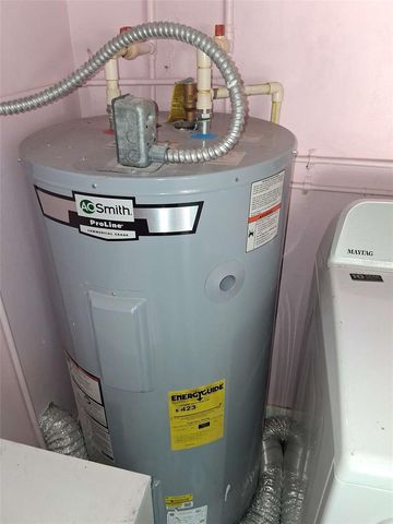 3372 MAYFLOWER STREET, Sarasota, FL 34231