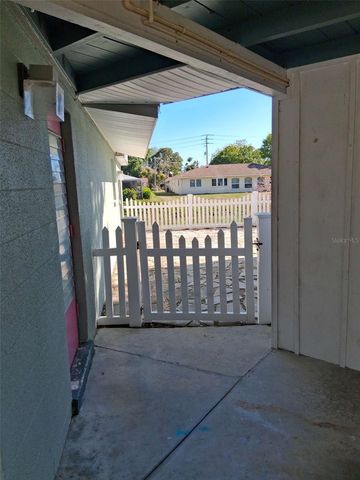 3372 MAYFLOWER STREET, Sarasota, FL 34231