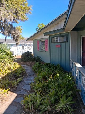 3372 MAYFLOWER STREET, Sarasota, FL 34231