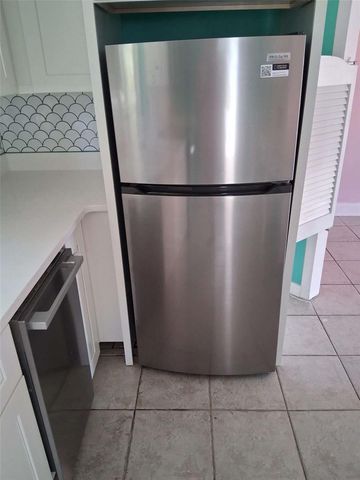 3372 MAYFLOWER STREET, Sarasota, FL 34231