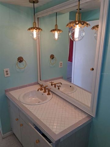 3372 MAYFLOWER STREET, Sarasota, FL 34231