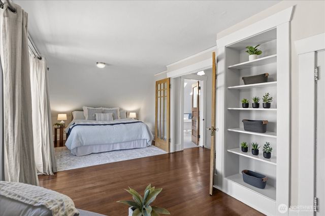 1601 10th Avenue W, Seattle, WA 98119