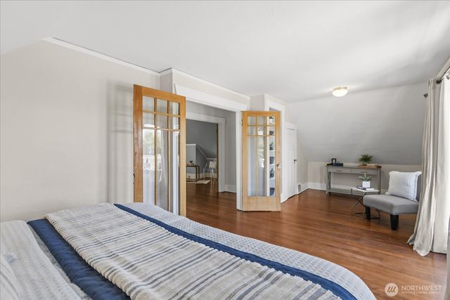 1601 10th Avenue W, Seattle, WA 98119