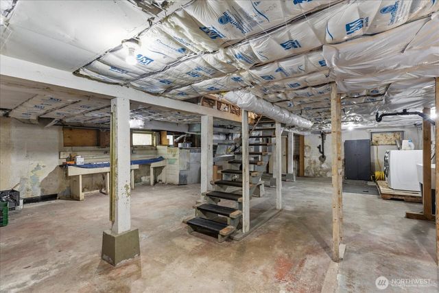 1601 10th Avenue W, Seattle, WA 98119