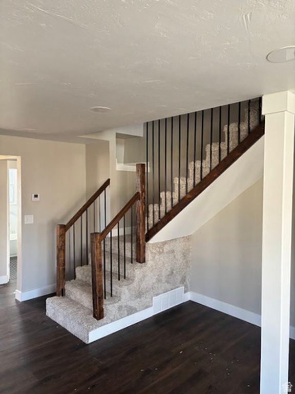 Image 7 of property listing at 10045 W 12000 N, Tremonton, UT 84337