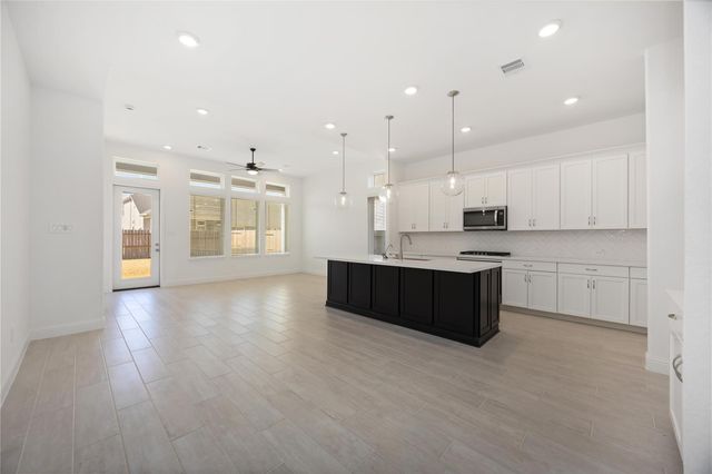 1711 Sterling Water Drive, Missouri City, TX 77459