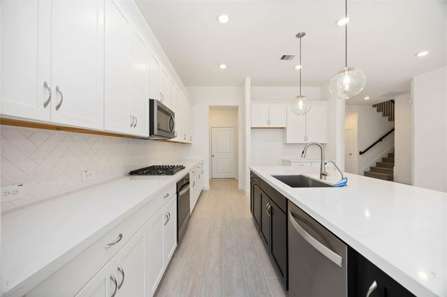 1711 Sterling Water Drive, Missouri City, TX 77459