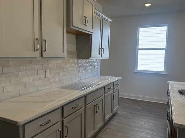 129 Dahlia Dr, La Vergne, TN 37086