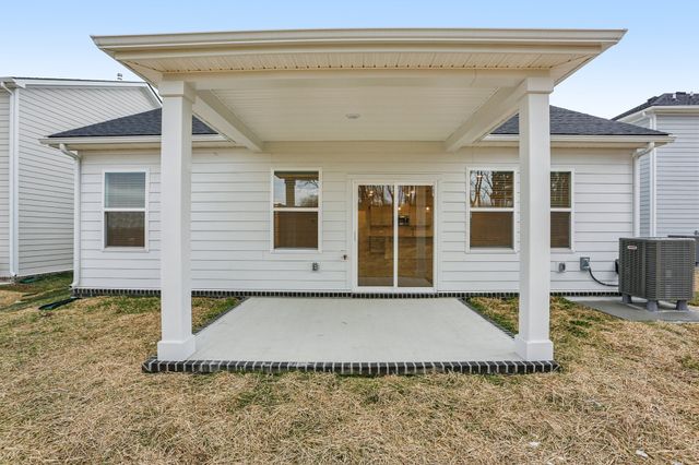 129 Dahlia Dr, La Vergne, TN 37086