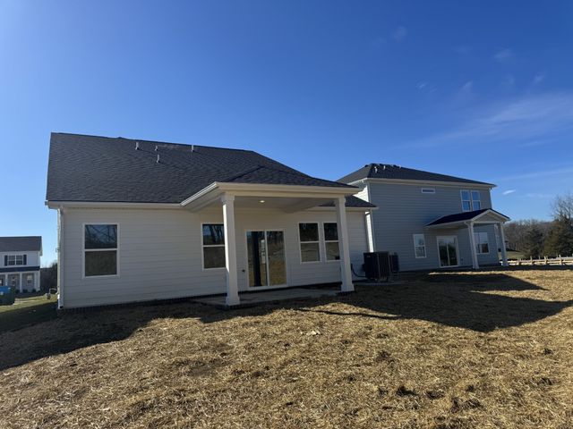 129 Dahlia Dr, La Vergne, TN 37086