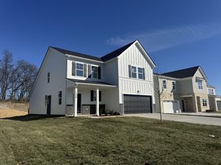 129 Dahlia Dr, La Vergne, TN 37086