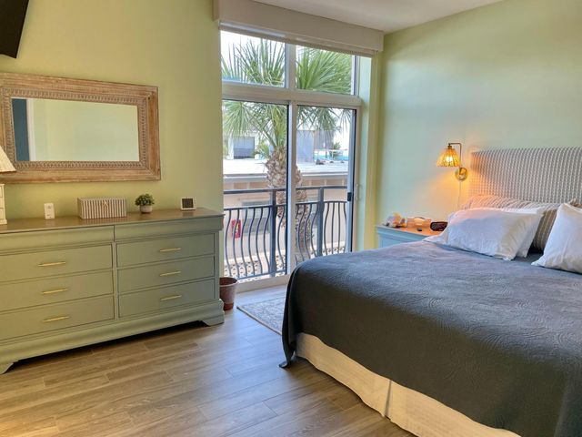 314 Inlet Way 201, Palm Beach Shores, FL 33404