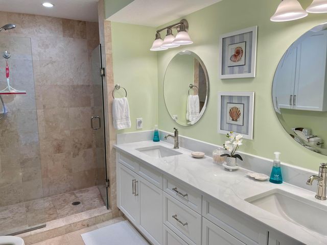 314 Inlet Way 201, Palm Beach Shores, FL 33404