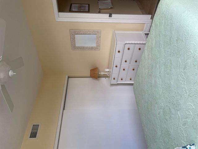 314 Inlet Way 201, Palm Beach Shores, FL 33404