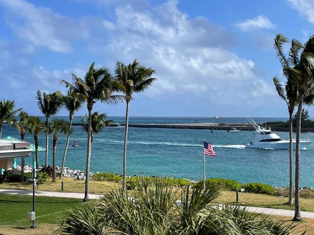 314 Inlet Way 201, Palm Beach Shores, FL 33404